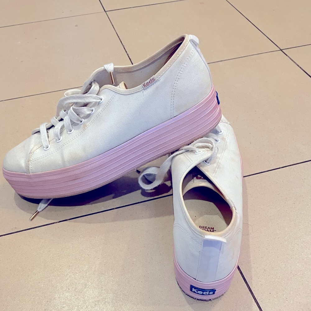 Keds platform sneakers. Women’s size 11. Pink bottoms.